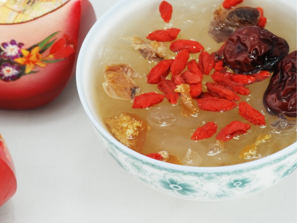 Lưu ý khi cho trẻ em sử dụng yến sào